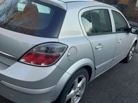 Gebraucht Opel Astra 90 PS (66 kW) 2008 Silber Kleinwagen