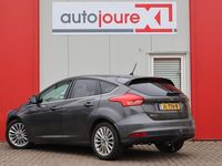 Gebraucht Ford Focus Titanium 120 PS (88 kW) 2016 Grau Limousine