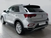 Gebraucht VW T-Roc Style 150 PS (110 kW) 2024 Pyritsilber metallic (metallic) SUV