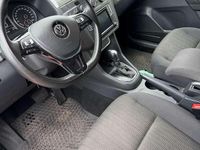 Gebraucht VW Caddy Highline 131 PS (96 kW) 2019 Grau Van / Kleinbus