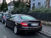 Gebraucht Mercedes C180 156 PS (114 kW) 2011 Braun Coupé