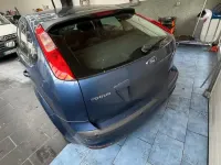 Gebraucht Ford Focus Ghia 101 PS (74 kW) 2005 Blau Limousine