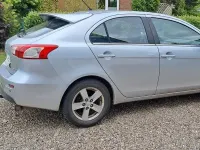Gebraucht Mitsubishi Lancer Inform 143 PS (105 kW) 2009 Silber Limousine