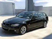 Gebraucht BMW 318 Sport Line 143 PS (105 kW) 2012 Schwarz Kombi