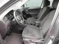Second-hand VW Tiguan Life 150 CP (110 kW) 2024 Gri SUV