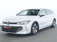 Gebraucht VW Passat IQ Drive 150 PS (110 kW) 2025 Weiß Kombi