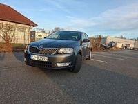 Gebraucht Skoda Rapid Ambition 90 PS (66 kW) 2014 Grün Kleinwagen