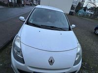 Gebraucht Renault Clio II Dynamique 75 PS (55 kW) 2009 Limousine