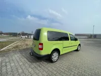 Usado VW Caddy 105 HP (77 kW) 2013 Verde Monovolume