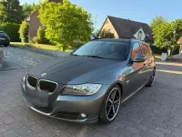 Gebraucht BMW 318 171 PS (125 kW) 2012 Grau Kombi