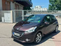 Gebraucht Peugeot 208 Active 95 PS (69 kW) 2012 Schwarz Kleinwagen