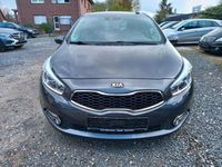 Gebraucht Kia Ceed Spirit 135 PS (99 kW) 2012 Dark gun metal Kleinwagen