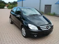 Gebraucht Mercedes B160 95 PS (69 kW) 2011 Schwarz Kleinwagen