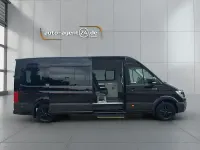 Używany MAN TGE 177 KM (130 kW) 2024 Czarny Van