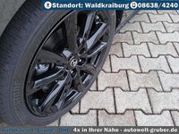Neu Mazda 3 Exclusive 186 PS (136 kW) 2026 Machine gray Limousine
