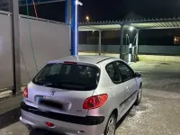 Gebraucht Peugeot 206 88 PS (64 kW) 2002 Silber Coupé