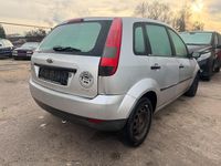 Gebraucht Ford Fiesta 70 PS (51 kW) 2004 Silber Kleinwagen