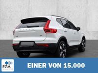 Gebraucht Volvo XC40 Plus 197 PS (144 kW) 2023 Weiß metallic SUV