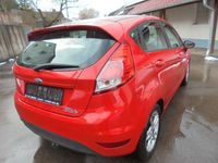 Gebraucht Ford Fiesta SYNC Edition 80 PS (58 kW) 2015 Rot Kleinwagen