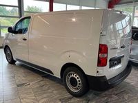 Gebraucht Opel Vivaro Edition 120 PS (88 kW) 2023 Weiß Van / Kleinbus
