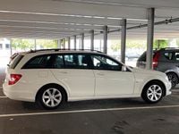 Gebraucht Mercedes C200 136 PS (100 kW) 2011 Weiß Kombi