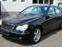 Gebraucht Mercedes C240 Avantgarde 170 PS (125 kW) 2001 Schwarz Limousine