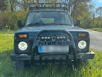 Second-hand Lada niva 82 CP (60 kW) 2009 Verde SUV