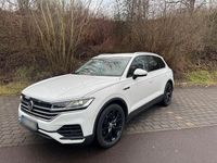 Gebraucht VW Touareg 231 PS (169 kW) 2019 Weiß SUV