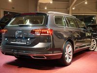Gebraucht VW Passat Elegance 190 PS (139 kW) 2019 Grau Kombi