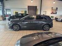 Neu Kia Ceed 140 PS (102 kW) 2025 Pentametal metallic Kleinwagen