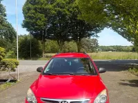 Gebraucht Hyundai i30 110 PS (80 kW) 2009 Rot Kombi
