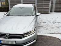 Gebraucht VW Passat Highline 150 PS (110 kW) 2018 Silber Kombi