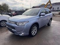 Gebraucht Mitsubishi Outlander P-HEV Plus 121 PS (88 kW) 2015 Bluish silver SUV