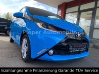 Gebraucht Toyota Aygo X-play 69 PS (50 kW) 2017 Blau Kleinwagen