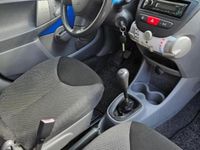 Gebraucht Toyota Aygo 65 PS (47 kW) 2009 Blau Kleinwagen