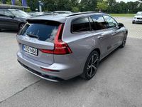 Gebraucht Volvo V60 145 PS (106 kW) 2025 Kombi