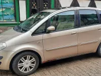 Gebraucht Lancia Musa 95 PS (69 kW) 2005 Gold Van / Kleinbus