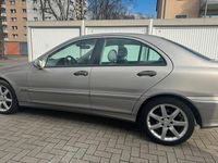 Gebraucht Mercedes C180 143 PS (105 kW) 2004 Beige Limousine