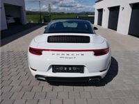 Second-hand Porsche 911 370 CP (272 kW) 2017 Alb Cabrio