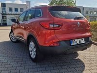 Gebraucht Renault Kadjar Experience 131 PS (96 kW) 2015 Rot SUV