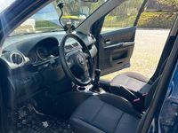 Second-hand Mazda 2 80 CP (58 kW) 2006 Albastru Hatchback