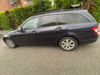 Gebraucht Mercedes C200 184 PS (135 kW) 2011 Violet Kombi