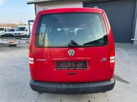 Gebraucht VW Caddy Trendline 105 PS (77 kW) 2013 Rot Van / Kleinbus