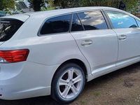 Gebraucht Toyota Avensis Edition 150 PS (110 kW) 2014 Weiß Kombi