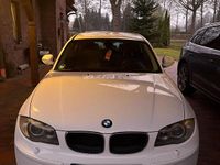 Gebraucht BMW 116 122 PS (89 kW) 2011 Weiß Kleinwagen