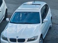 Gebraucht BMW 320 177 PS (130 kW) 2010 Weiß Kombi