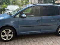 Gebraucht VW Touran Trendline 105 PS (77 kW) 2011 Blau Van / Kleinbus