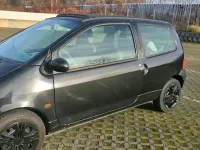 Second-hand Renault Twingo 58 CP (42 kW) 2003 Negru Hatchback