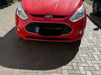 Gebraucht Ford B-MAX Titanium 105 PS (77 kW) 2015 Rot Van / Kleinbus