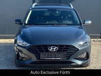 Gebraucht Hyundai i30 Pure 110 PS (80 kW) 2021 Blau Kombi